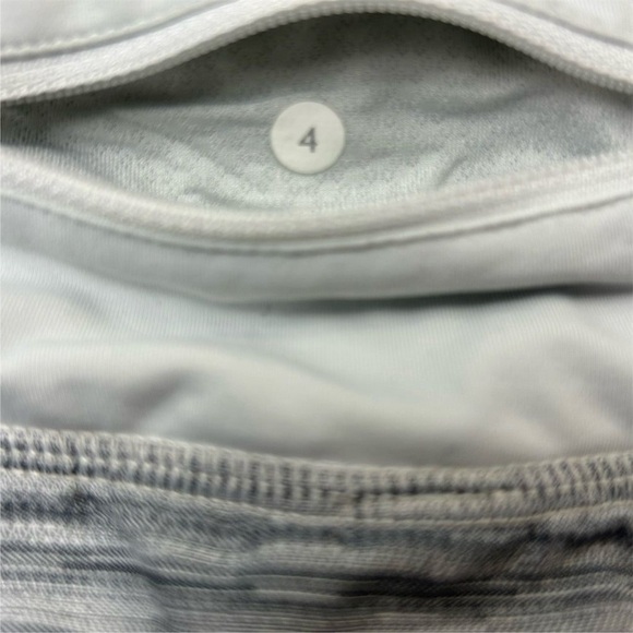 Lululemon Women's Speed Short Size 4 White Combo Running Workout - Picture 3 of 7